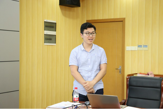 1561001320891102.png 大象传媒
春季学期基层党建工作研讨会暨第四次党支部书记例会召开647.png